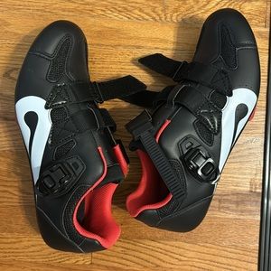 Men’s Peloton spin shoes